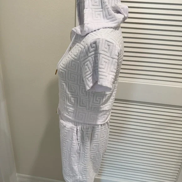 2 piece White Hooded short set with Gold Accents - Picture 6 of 11